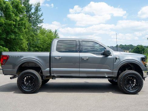 Used 2024 Ford F150 XLT AWD/4WD image 2