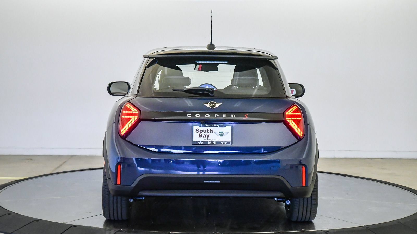 New 2026 MINI Cooper S FWD image 3