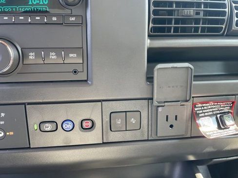 New 2025 GMC Savana 2500 Extended w/ Driver Convenience Package image 14