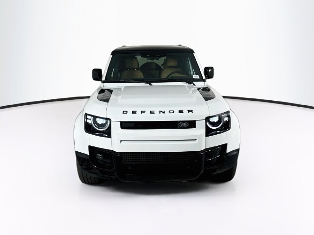 New 2026 Land Rover Defender 110 X-Dynamic SE AWD/4WD image 2