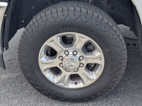 Used 2024 RAM 2500 Big Horn AWD/4WD image 15