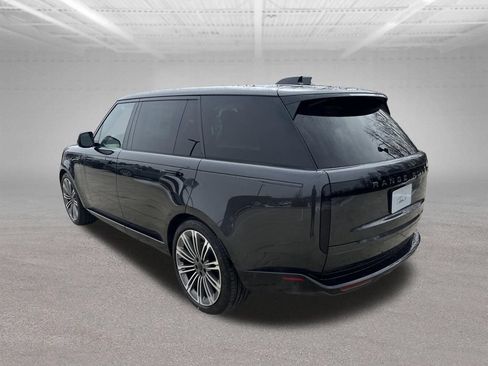 New 2026 Land Rover Range Rover Long Wheelbase SE AWD/4WD image 5