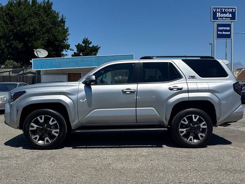 Used 2025 Toyota 4Runner TRD Sport AWD/4WD image 7