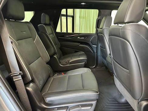 Used 2023 Cadillac Escalade Sport w/ Touring Package image 21