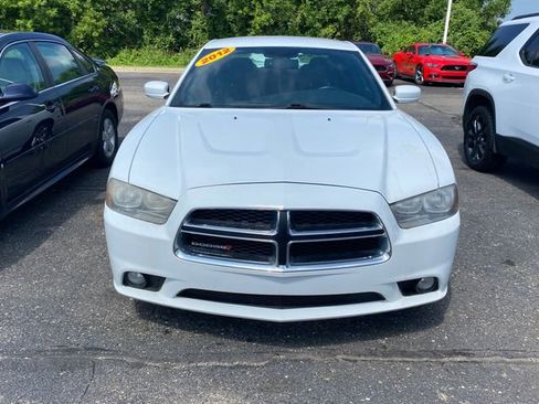 Used 2012 Dodge Charger SXT w/ Sport Appearance Group RWD image 12