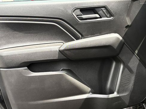 Used 2025 Chevrolet Colorado W/T w/ WT Custom Package RWD image 15
