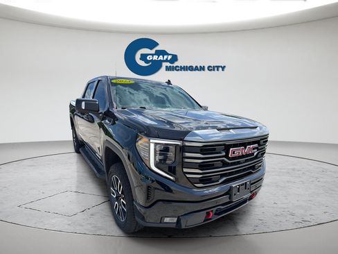 Used 2023 GMC Sierra 1500 AT4 w/ AT4 Preferred Package AWD/4WD image 8