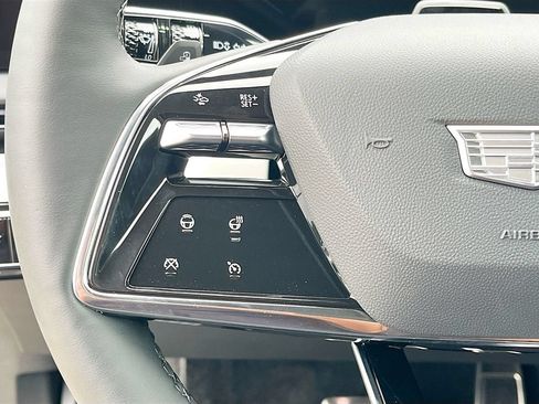 New 2027 Cadillac Optiq Premium Luxury AWD/4WD image 18