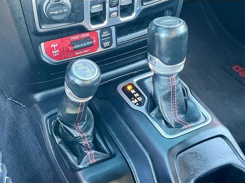 Certified 2020 Jeep Gladiator Rubicon image 17