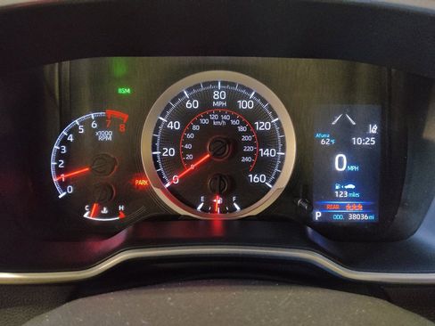 Used 2019 Toyota Corolla SE image 23