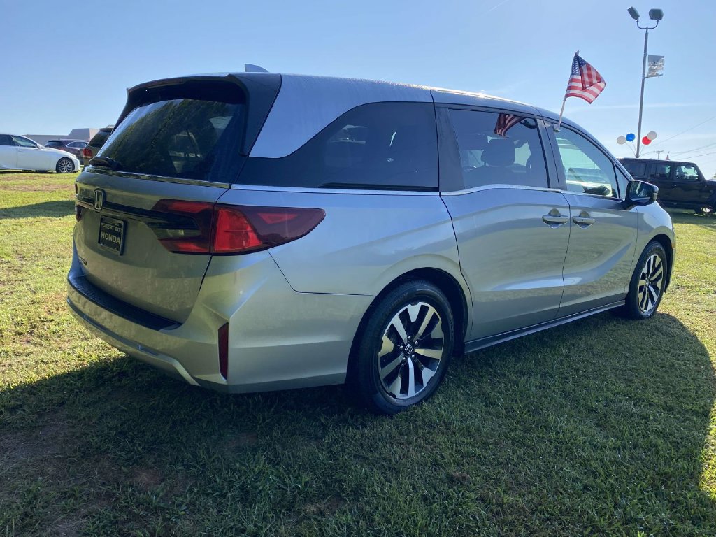 Used 2025 Honda Odyssey EX-L image 5