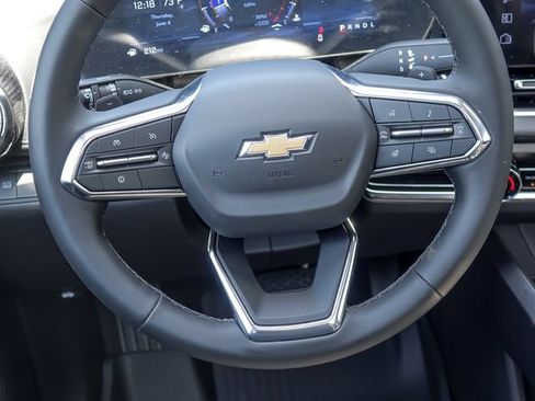 Used 2026 Chevrolet Equinox LT w/ Convenience Package II FWD image 20