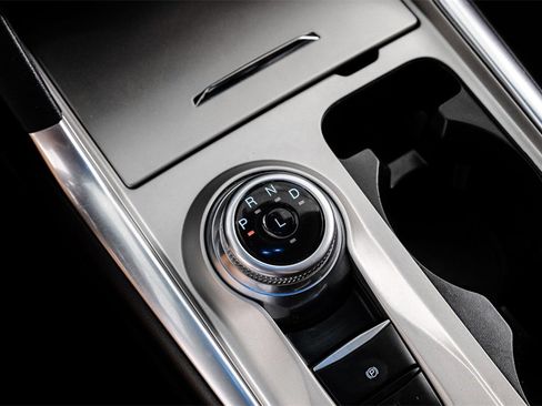 Used 2024 Ford Explorer Limited image 27