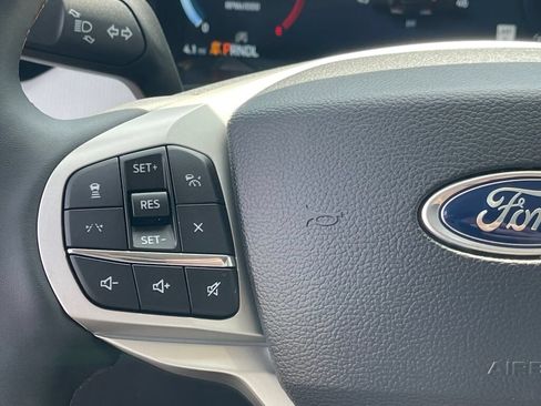 New 2026 Ford Explorer Active w/ Active Comfort Package AWD/4WD image 16