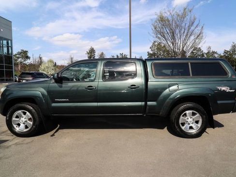 Used 2009 Toyota Tacoma PreRunner image 15