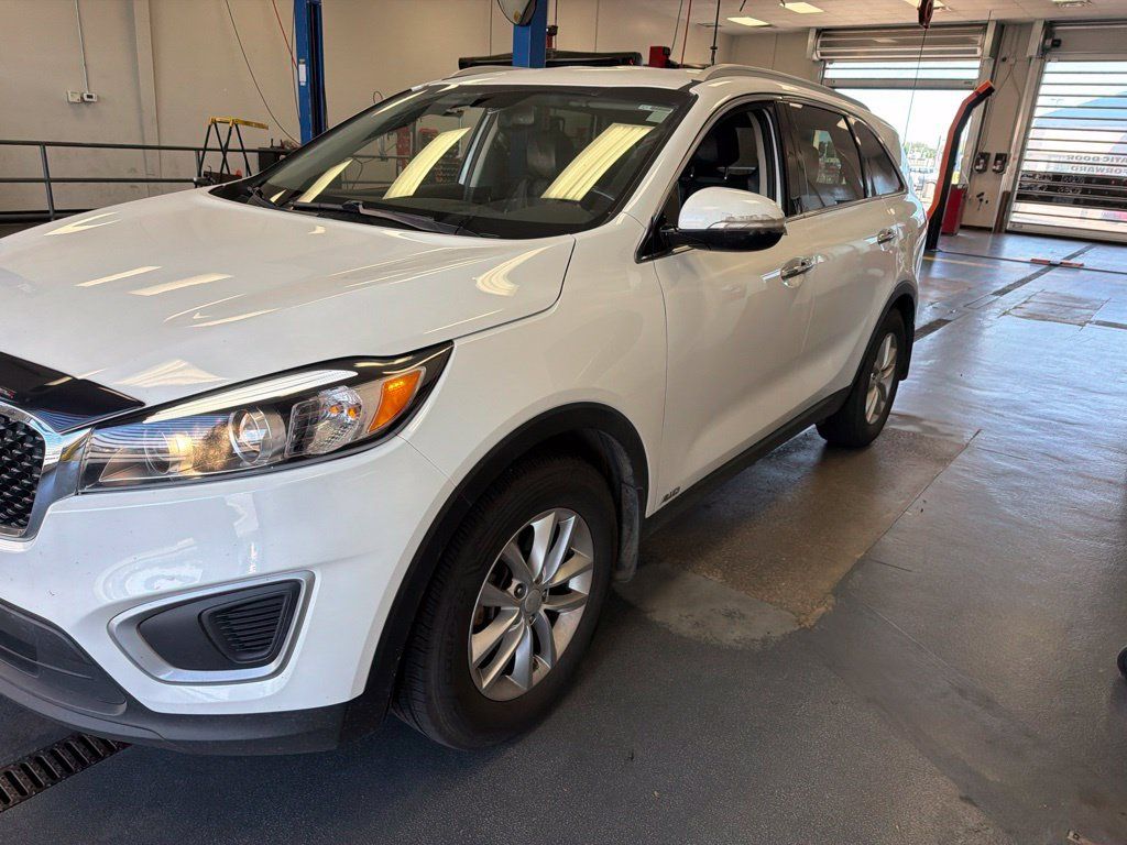 Used 2018 Kia Sorento AWD image 5