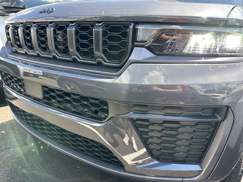 New 2026 Jeep Grand Cherokee L 4WD image 22