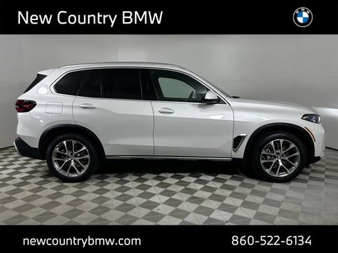New 2026 BMW X5 xDrive40i w/ Premium Package image 8