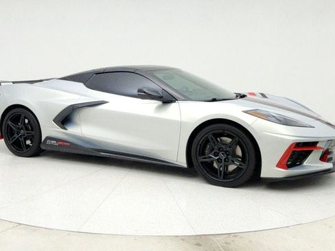 Used 2021 Chevrolet Corvette Stingray Premium Conv w/ Z51 Performance Package image 3