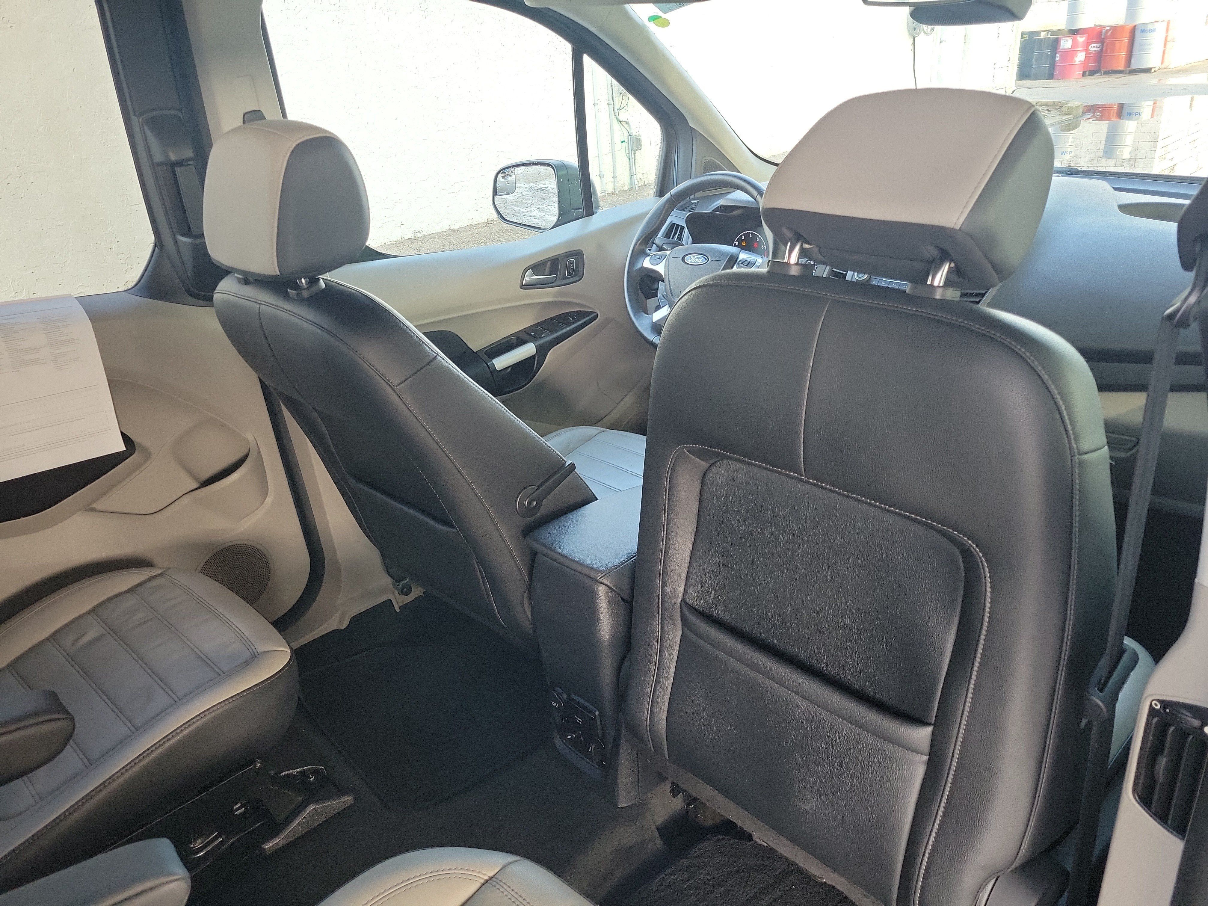 Used 2020 Ford Transit Connect XLT FWD image 8