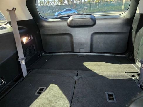 Used 2021 Ford Explorer XLT w/ Equipment Group 202A image 12