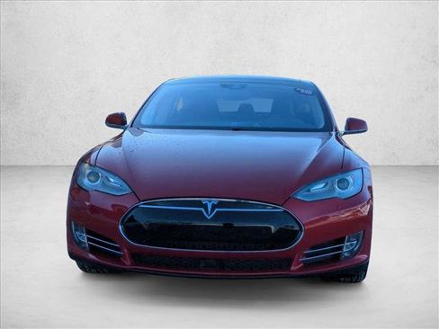 Used 2015 Tesla Model S 70 image 2