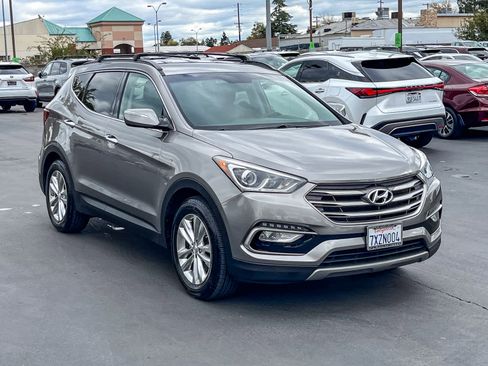Used 2017 Hyundai Santa Fe Sport 2.0T image 5