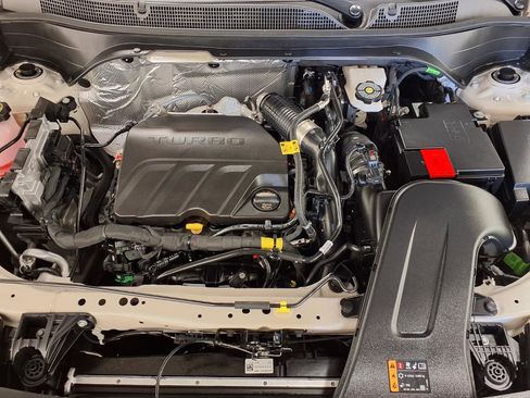 Used 2026 Chevrolet Trax RS w/ Sunroof Package image 29