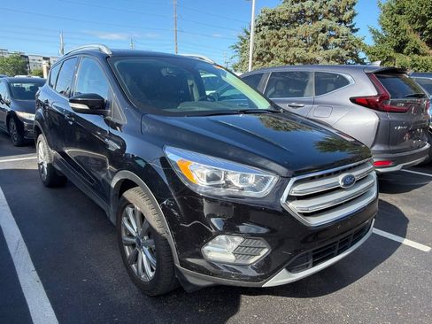 Used 2018 Ford Escape Titanium AWD/4WD image 4