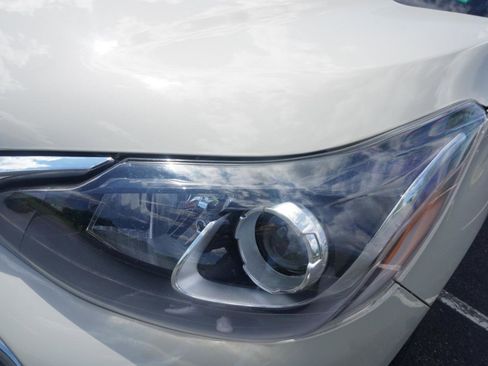 Used 2020 Chevrolet Spark LT FWD image 10