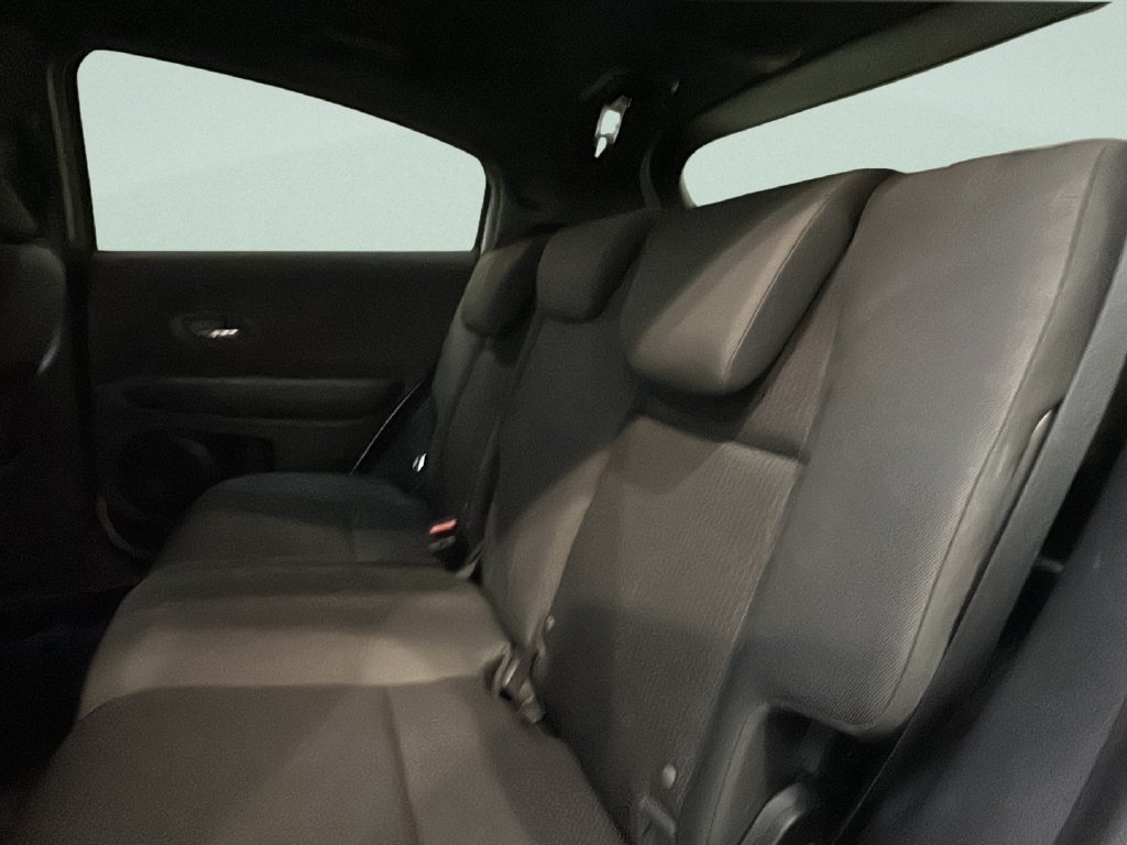 Used 2021 Honda HR-V Sport image 12