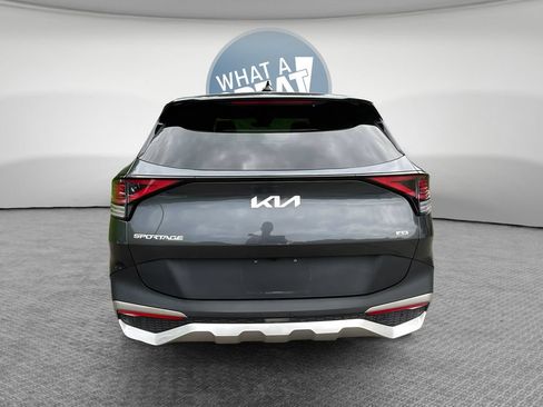 Used 2024 Kia Sportage LX AWD/4WD image 5