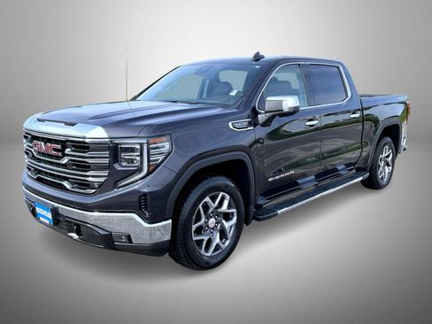 Used 2022 GMC Sierra 1500 SLT w/ SLT Convenience Package AWD/4WD image 1