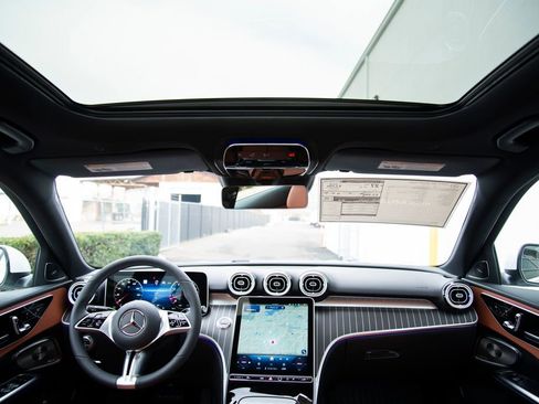 New 2026 Mercedes-Benz C 300 4MATIC Sedan image 16