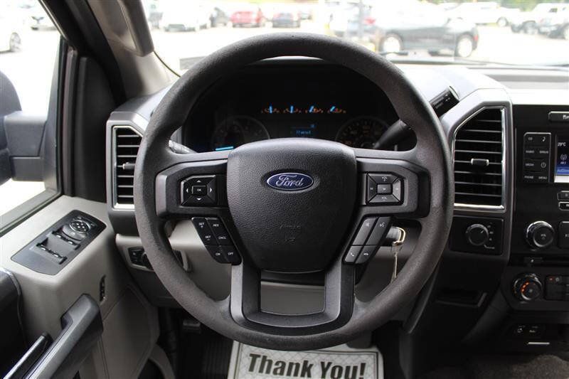 Used 2015 Ford F150 XLT AWD/4WD image 14