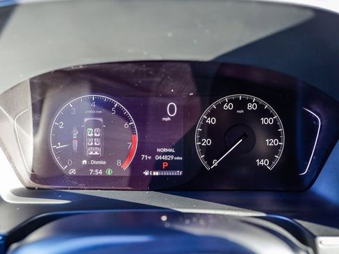 Used 2024 Honda Pilot TrailSport image 29