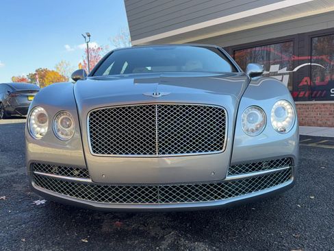 Used 2014 Bentley Flying Spur W12 image 2