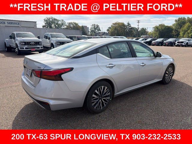 Used 2023 Nissan Altima 2.5 SV FWD image 10