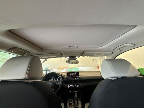 Used 2024 Honda CR-V EX image 16