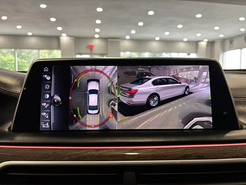 Used 2017 BMW 740e xDrive AWD/4WD image 38