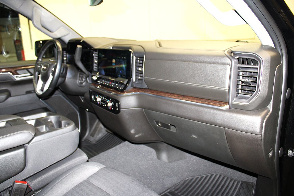 Used 2023 GMC Sierra 1500 SLE AWD/4WD image 28