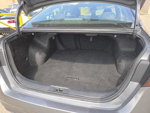 Used 2023 Nissan Altima 2.5 SV FWD image 14