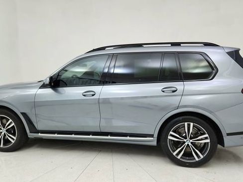 Used 2026 BMW X7 xDrive40i image 4