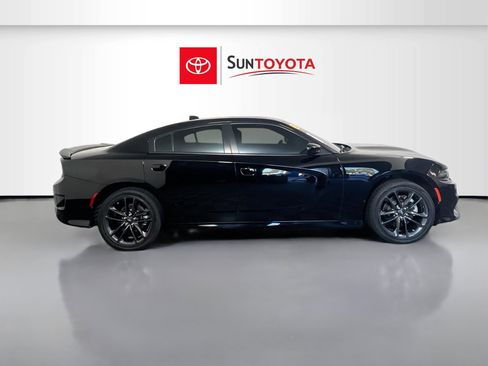 Used 2022 Dodge Charger GT image 2