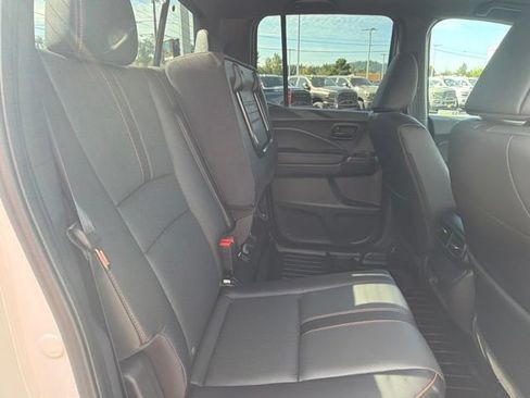 Used 2025 Honda Ridgeline TrailSport image 14