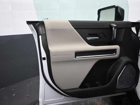 New 2026 GMC Hummer EV 4x4 Crew Cab image 10