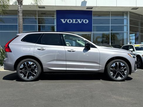 New 2026 Volvo XC60 B5 Ultra image 6