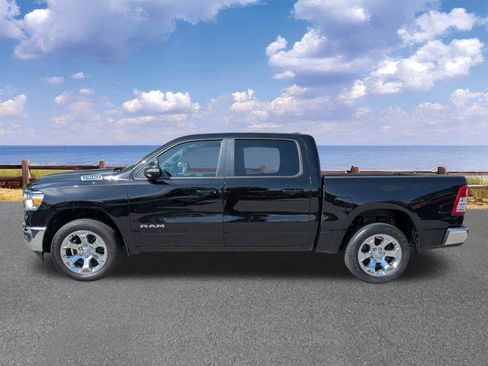 Used 2022 RAM 1500 Big Horn AWD/4WD image 5