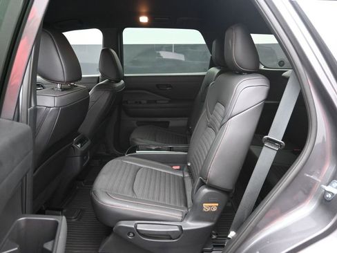 Used 2025 Nissan Pathfinder Rock Creek AWD/4WD image 25