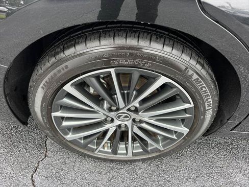 Certified 2025 Lexus ES 350 w/ Premium Package FWD image 17